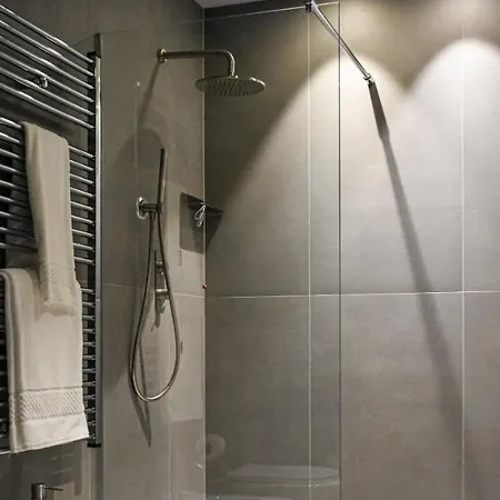 Palazzo Cornalia Szálloda 5*